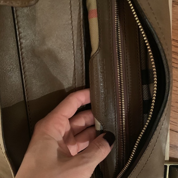 Burberry duffle bag - Picture 8 of 8